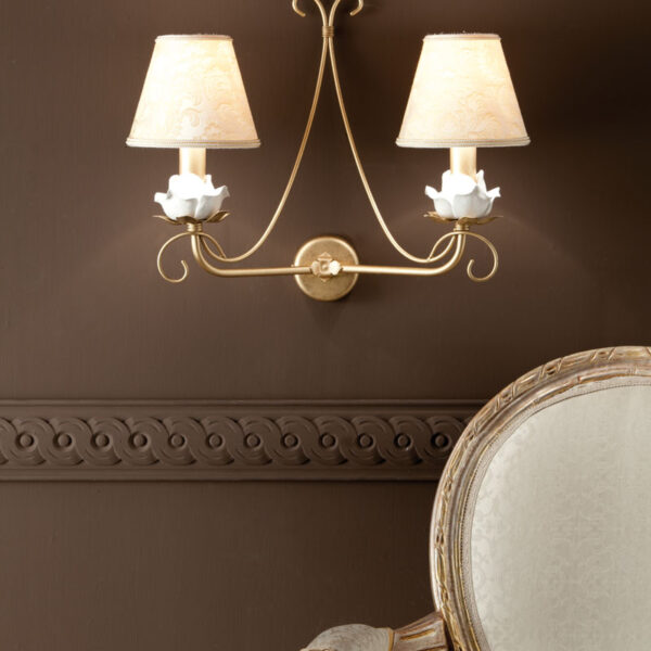 03613/2APR Ceramic and Iron Sconce with open Roses