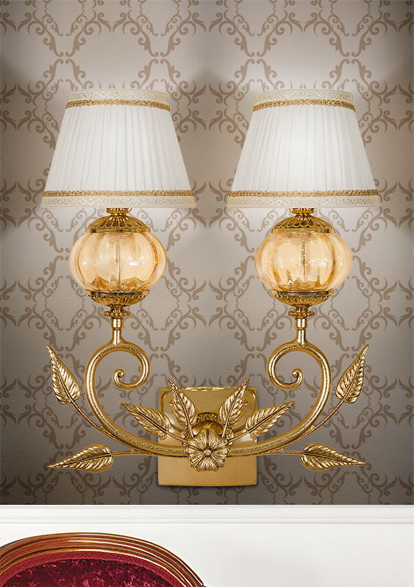 C460 brass and murano sconce