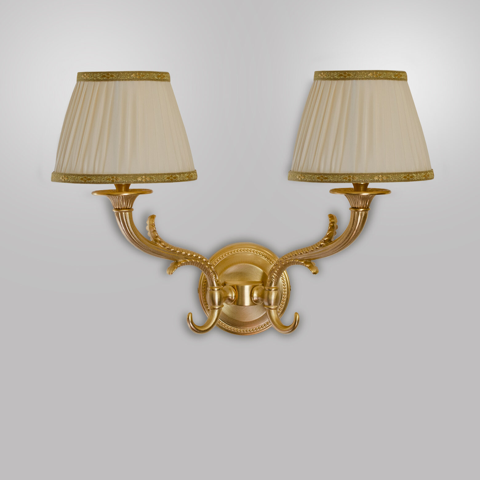 C552 brass sconce